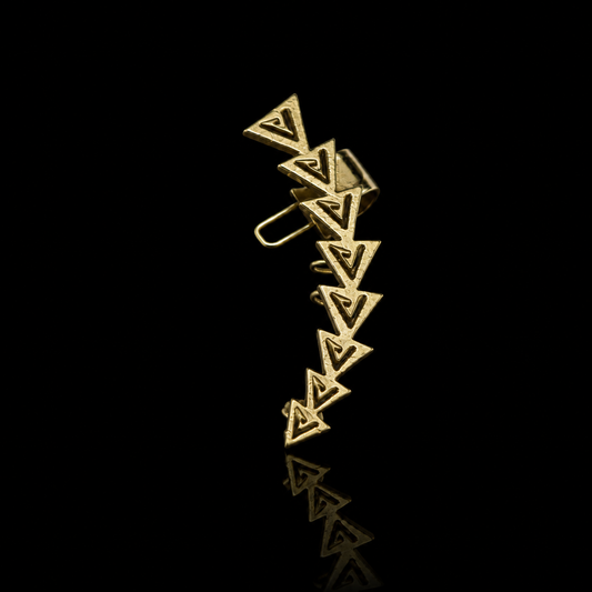 Triangle Ear Crawler