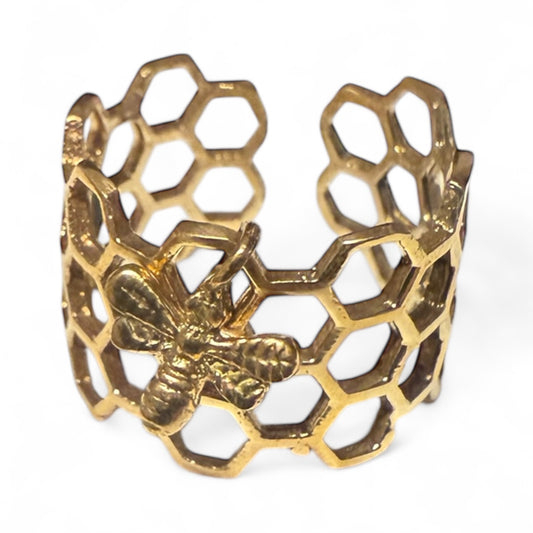 Honeycomb bee ring
