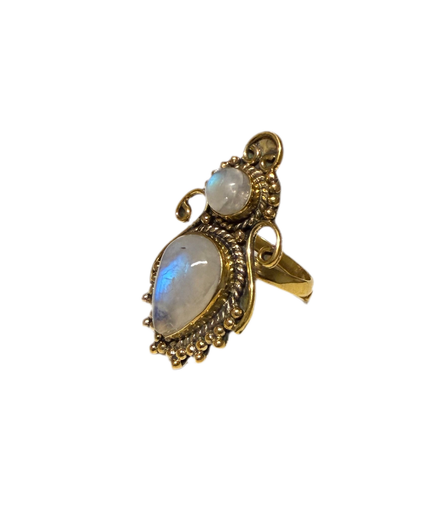 Heirloom ring moonstone