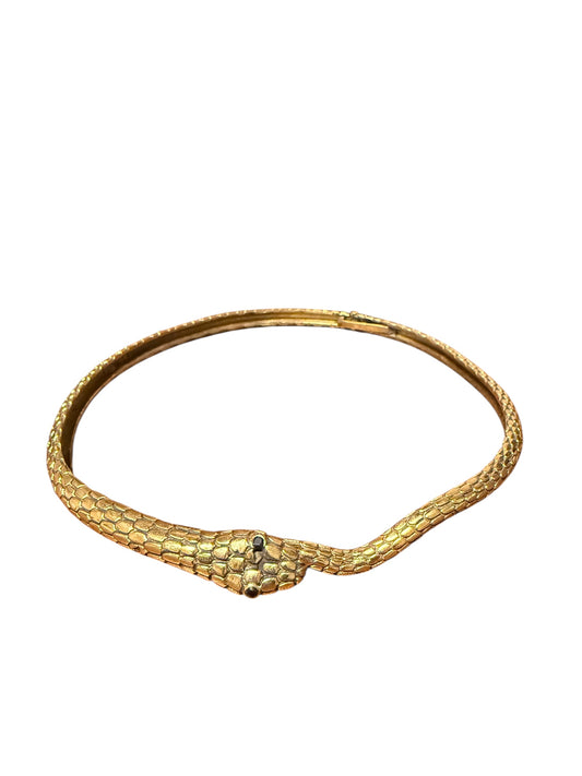 Snake necklace with clasp