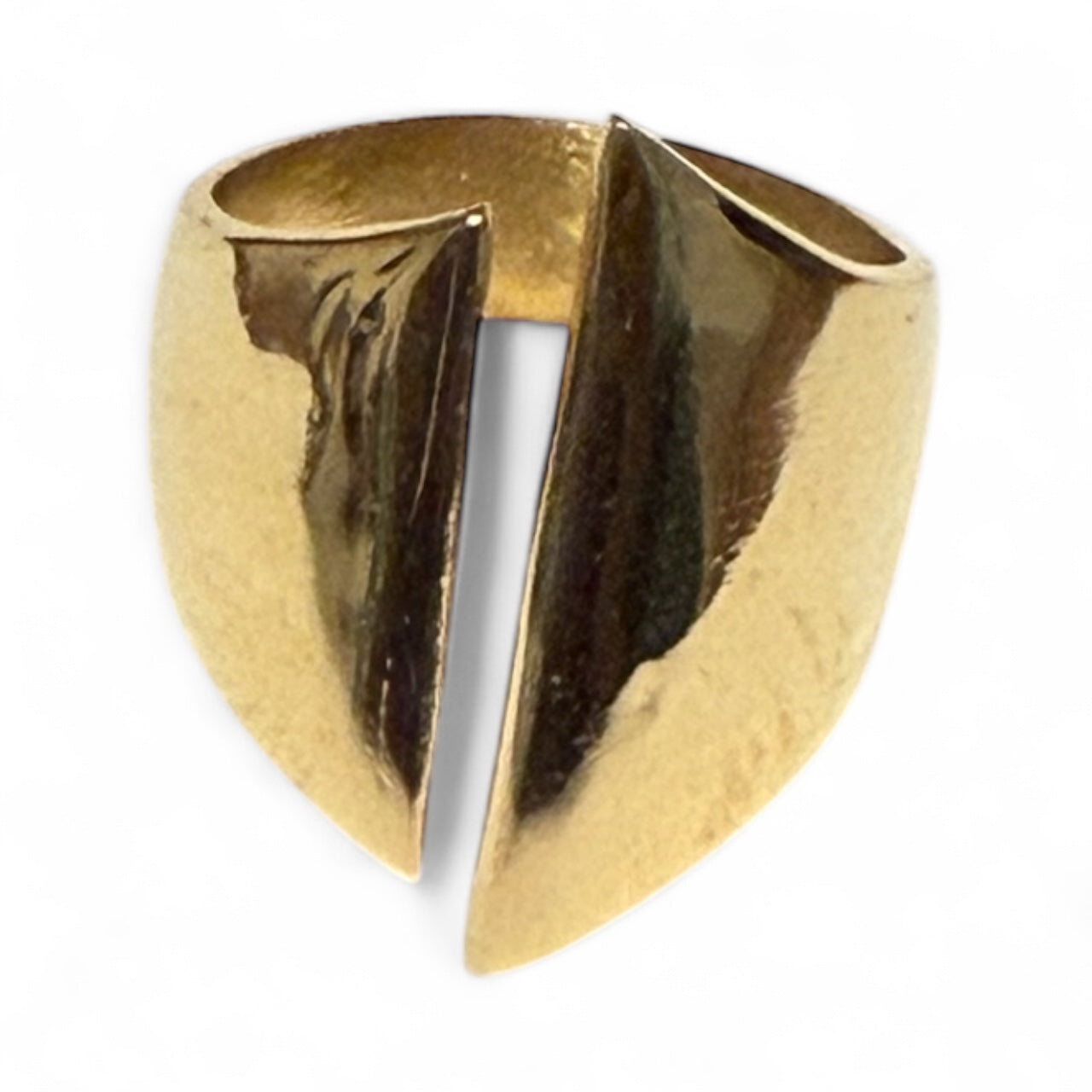 Modern asymmetrical ring