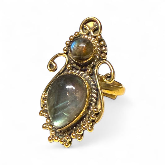Labradorite heirloom ring